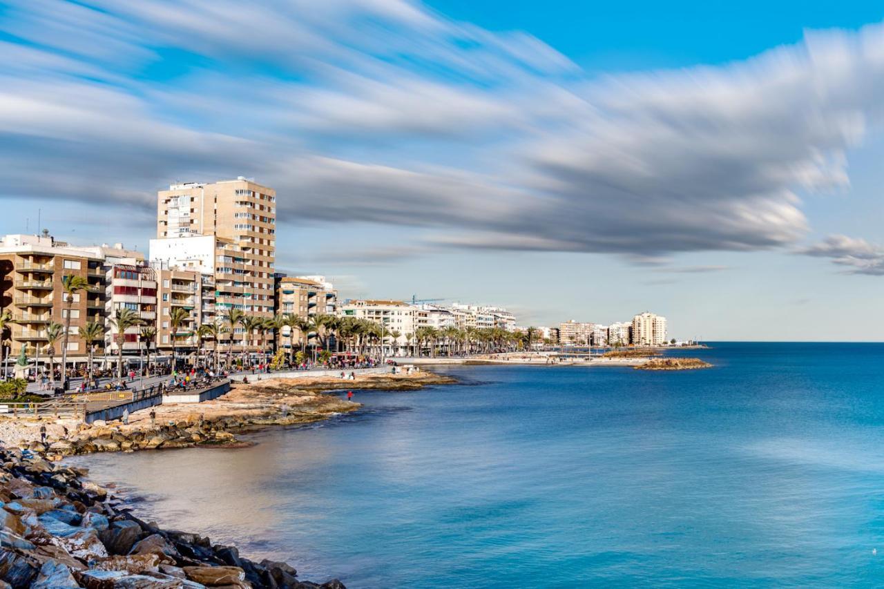 Apartamiento Fragata Daire Torrevieja Dış mekan fotoğraf