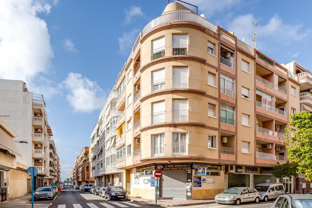 Apartamiento Fragata Daire Torrevieja Dış mekan fotoğraf