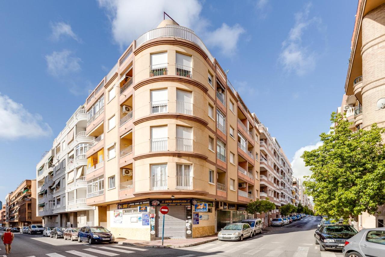 Apartamiento Fragata Daire Torrevieja Dış mekan fotoğraf